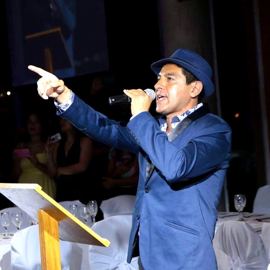 Rubén Delgado animando un evento
